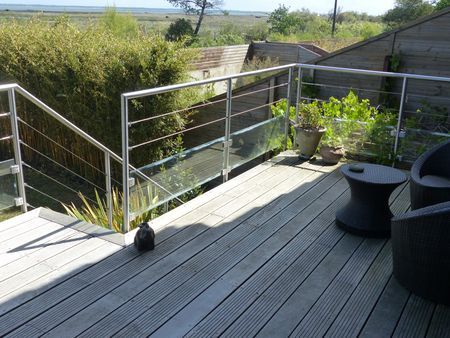 VILLA BOIS VUE SUR LE BASSIN D'ARCACHON DEPUIS LA TERRASSE EN BOIS