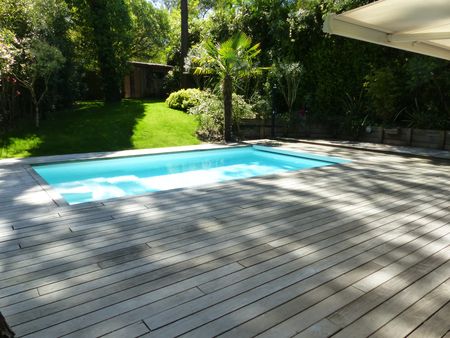 A VENDRE VILLA D'ARCHITECTE AVEC PISCINE AU PYLA SUR MER