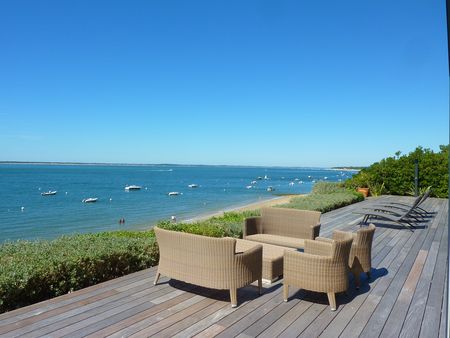 VENDU PYLA SUR MER VILLA D'ARCHITECTE EN BOIS FRONT DE MER VUE EXCEPTIONNELLE