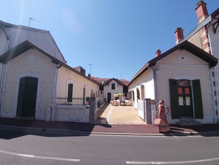 VILLA ARCACHONNAISE CENTRE VILLE À VENDRE