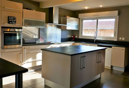 MAISON LA TESTE PORT EN BOIS