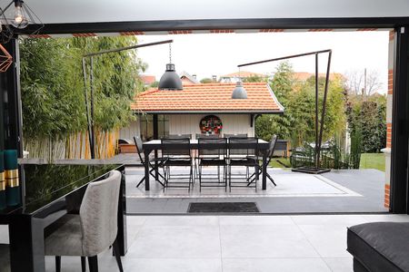 A VENDRE QUARTIER RÉSIDENTIEL D'ARCACHON BELLE VILLA NEUVE AVEC VASTE SÉJOUR LUMINEUX