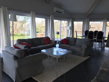 SUR LE LAC DE BISCAROSSE, VILLA A ACHETER AVEC PONTON