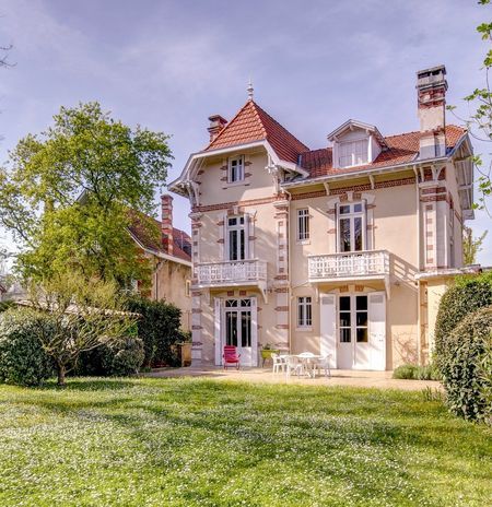 A VENDRE ARCACHON SUPERBE VILLA ARCACHONNAISE
