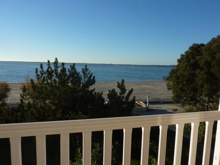 A VENDRE PLAGE DU MOULLEAU BELLE VILLA VUE MER