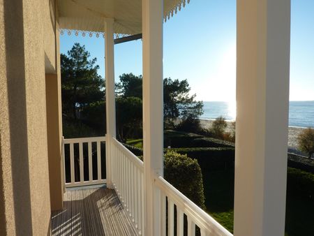 VENTE DE VILLA AVEC VUE PANORAMIQUE SUR LE BASSIN D'ARCACHON