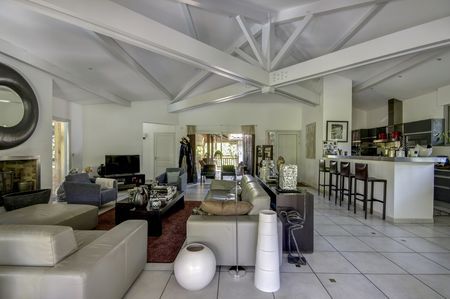 A VENDRE PYLA SUR MER MAGNIFIQUE VILLA EN BOIS AVEC CUISINE DESIGN OPEN SPACE