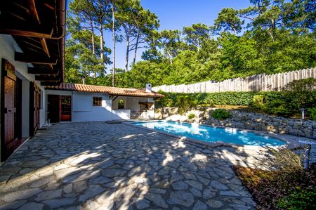 VILLA PROCHE DE LA PLAGE À VENDRE AU PYLA SECTEUR MOULLEAU