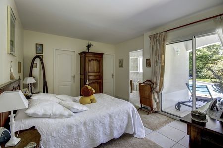 VILLA DE 4 CHAMBRES À VENDRE LA TESTE DE BUCH
