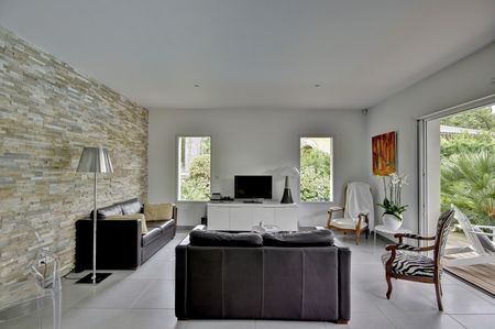 LES BELLES VILLAS A VENDRE AUX ABATILLES