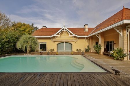 VENTE D'UNE BELLE VILLA FAMILIALE SUR ARCACHON
