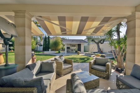 GRANDE VILLA FAMILIALE À VENDRE LA TESTE 33260