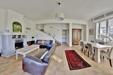VILLA DE FAMILLE À VENDRE PYLA SUR MER
