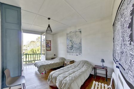 A VENDRE PYLA SUR MER GRANDE VILLA BASQUE