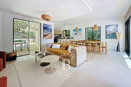 VILLA DE CHARME AVEC VUE SUR LE BASSIN, 5 CHAMBRES, AU PYLA-SUR-MER