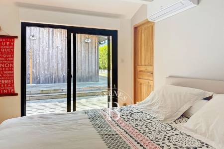 VILLA EN BOIS AU CALME, 4 CHAMBRES, AU CŒUR DU CAP FERRET