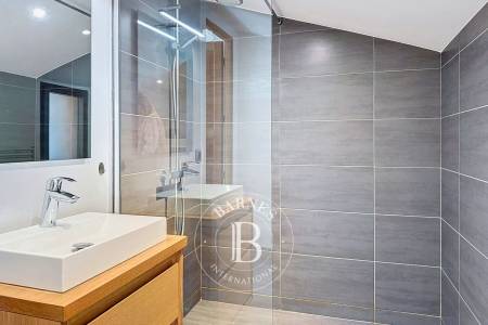 VILLA EN BOIS AU CALME, 4 CHAMBRES, AU CŒUR DU CAP FERRET