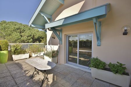 APPARTEMENT TERRASSE EN DERNIER ÉTAGE PROCHE PLAGE PEREIRE ARCACHON