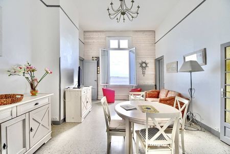 APPARTEMENT T5 GARAGE A VENDRE ARCACHON PLEIN CENTRE ET PREMIÈRE LIGNE