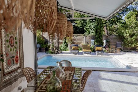 ARCACHONNAISE AVEC PISCINE A VENDRE MOULLEAU CENTRE