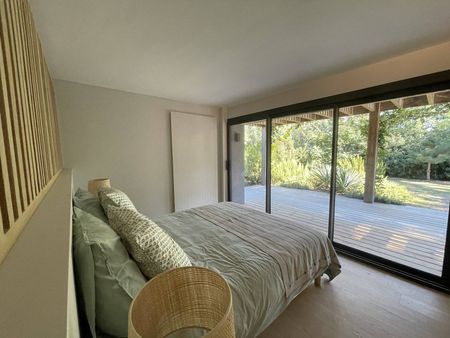 A VENDRE CAP FERRET QUARTIER DES PECHEURS VILLA DE 5 CHAMBRES AVEC SALLE D'EAU