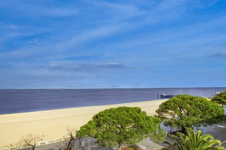 A VENDRE APPARTEMENT VUE PANORAMIQUE SUR LA MER ACCÈS DIRECT A LA PLAGE ARCACHON