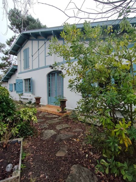 VILLA VENDUE QUARTIER DES ABATILLES ARCACHON