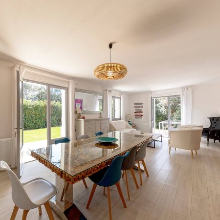 VILLA LUMINEUSE PROCHE CERCLE DE VOILE SECTEUR ERMITAGE PYLA