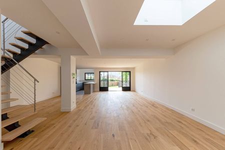 VILLA EN BOIS NEUVE A VENDRE PORT DE LA TESTE