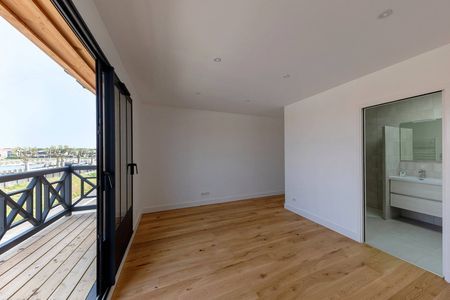 VILLA NEUVE EN BOIS A VENDRE PORT DE LA TESTE  DE BUCH