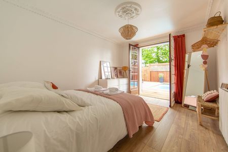 A VENDRE VILLA AVEC CHAMBRE EN REZ DE CHAUSSEE