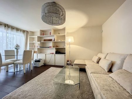 JOLI APPARTEMENT ENTIÈREMENT REFAIT BELLES PRESTATIONS ARCACHON CENTRE