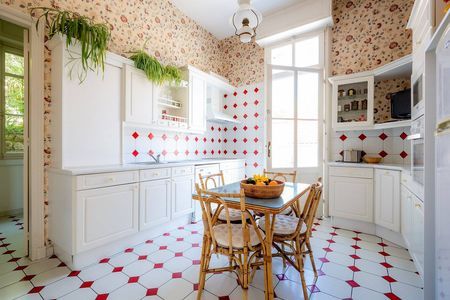 VILLA DE 9 PI7CES ET DEPENDANCES A VENDREZ VILLE D'HIVER PEREIRE ARCACHON