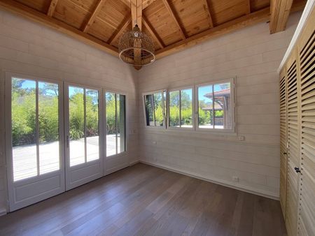 VILLA FERRET CAPIENNE EN BOIS AVEC PISCINE 5 CHAMBRES