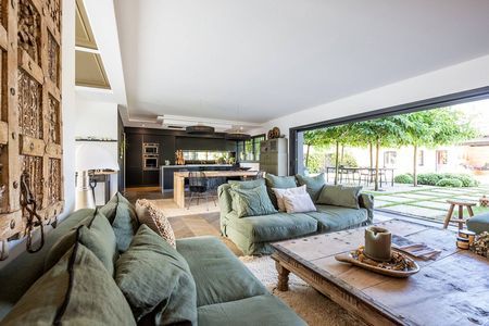 VILLA AUX PRSTATIONS HAUT DE GAMME A VENDRE LA TESTE