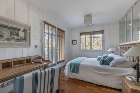 VILLA 4 SUITES A VENDRE SUR BEAU JARDIN ARBORÉ CAP FERRET