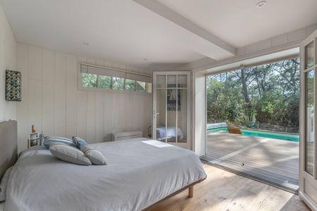 VILLA DE 4 CHAMBRES A VENDRE CAP FERRET