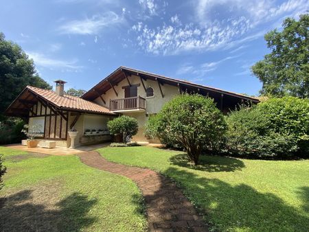 VILLA TRADITIONNELLE A VENDRE PORT DE TAUSSAT