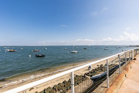 VILLA BORD DE MER A VENDRE ARCACHON CENTRE