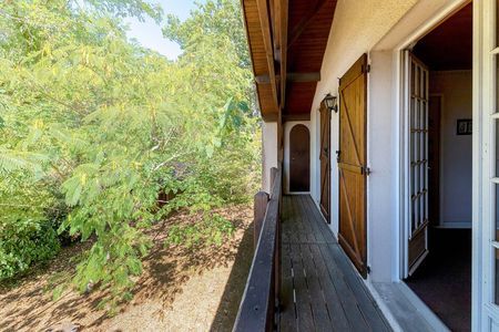 MAISON A VENDRE SUR 1000 M2 DE TERRAIN MOULLEAU