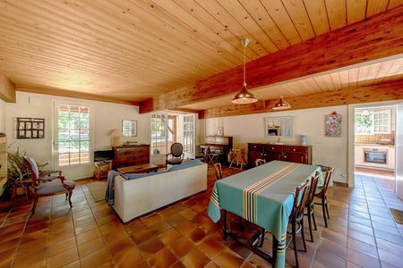 VILLA DE 6 PIÈCES A VENDRE CENTRE MOULLEAU