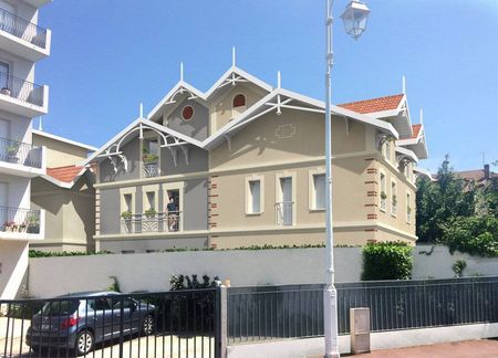 VENTE VILLA NEUVE DE 4 CHAMBRES CENTRE VILLE ARCACHON