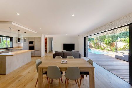 VILLA DE PLAIN PIED A VENDRE LA TESTE