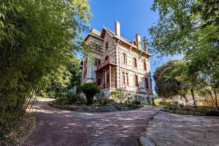 VENTE APPARTEMENT DANS UNE ARCACHONNAISE AU COEUR DE LA VILLE D'HIVER ARCACHON