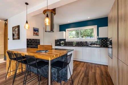 VILLA 5 PIÈCES CUISINE AMNÉGÉE ET ÉQUIPÉE A VENDRE QUARTIER RÉSIDENTIEL LA TESTE