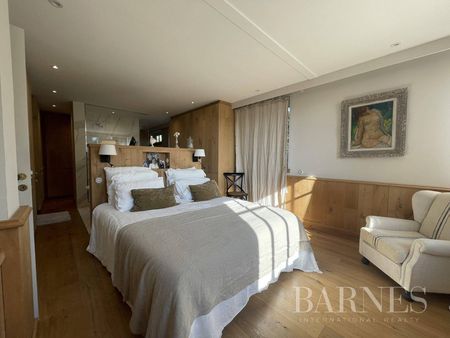 SUPERBE VILLA DE STANDING A VENDRE CENTRE CAP FERRET