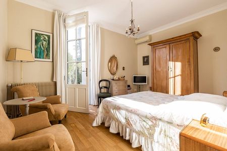 MAGNIFIQUE VILLA DE PLUSIEURS CHAMBRES A VENDRE EN VILLE D'HIVER À ARCACHON 33120