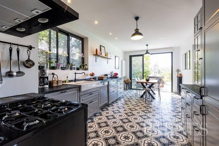 A VENDRE VILLA CUISINE ÉQUIPÉE 4 CHAMBRES BUREAU quartier calme pyla sur mer