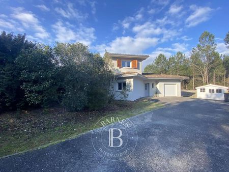 A VENDRE BELLE VILLA FAMILIALE AVEC PISCINE PRESQU'ILE DU CAP FERRET