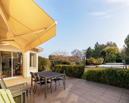 VILLA AVEC PISCINE A VENDRE QUARTIER CALME PROCHE CENTRE LA TESTE